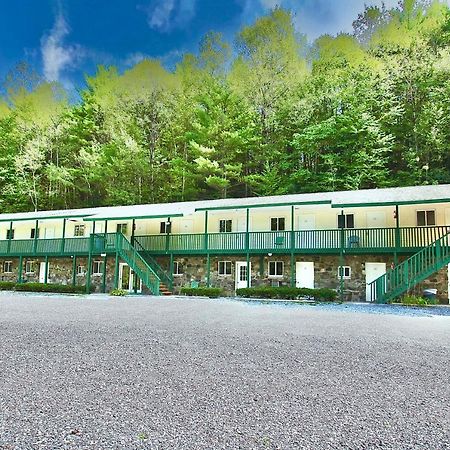 Westbrook Inn Lake George Exterior photo