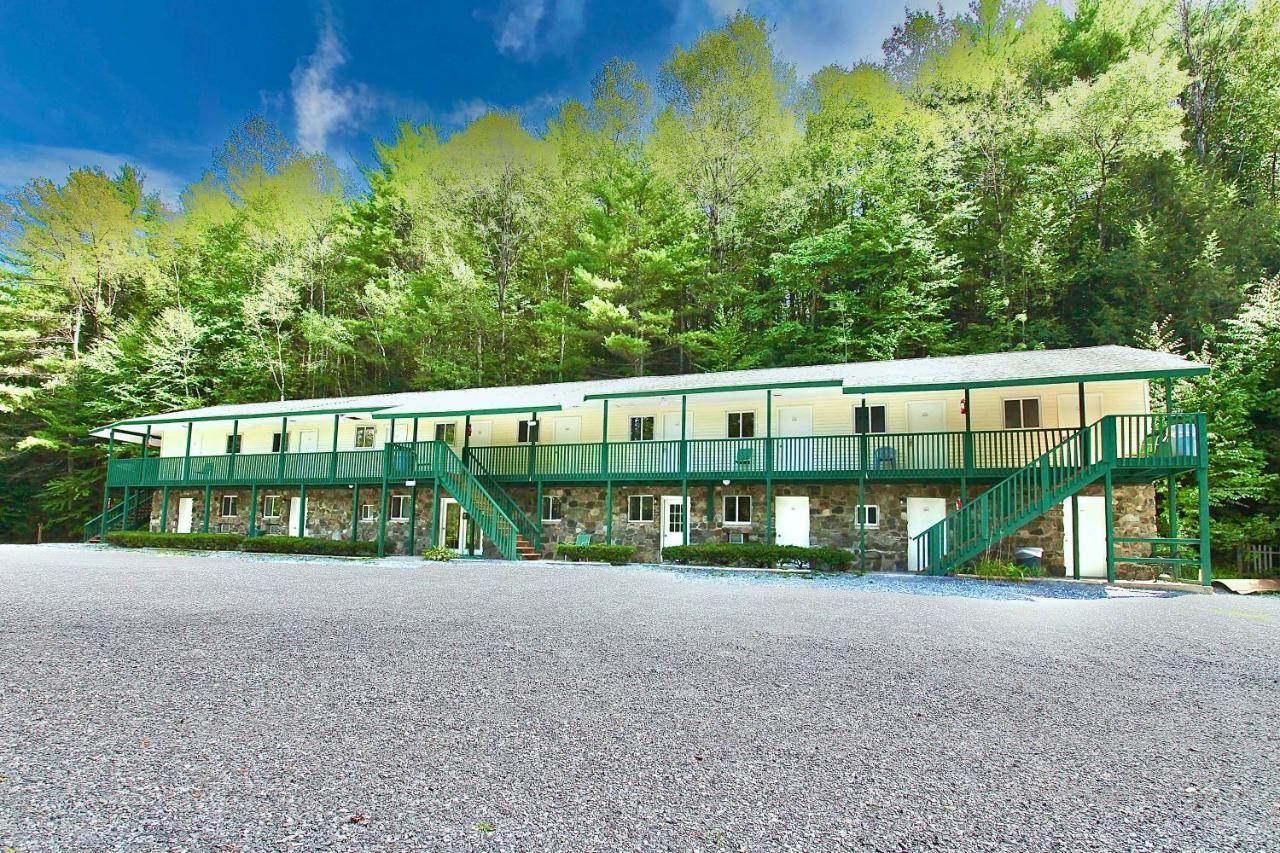 Westbrook Inn Lake George Exterior photo
