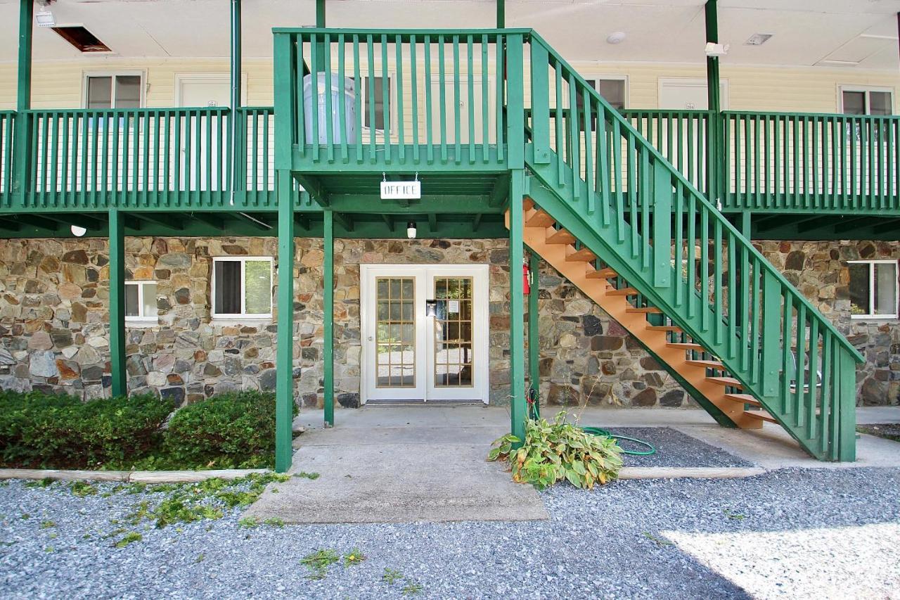 Westbrook Inn Lake George Exterior photo